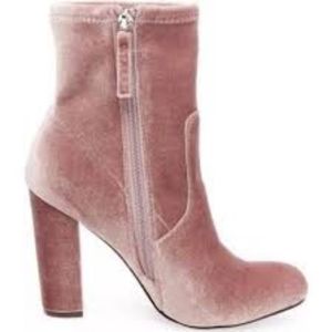 NEW Mossimo W7 Pink ankle booties